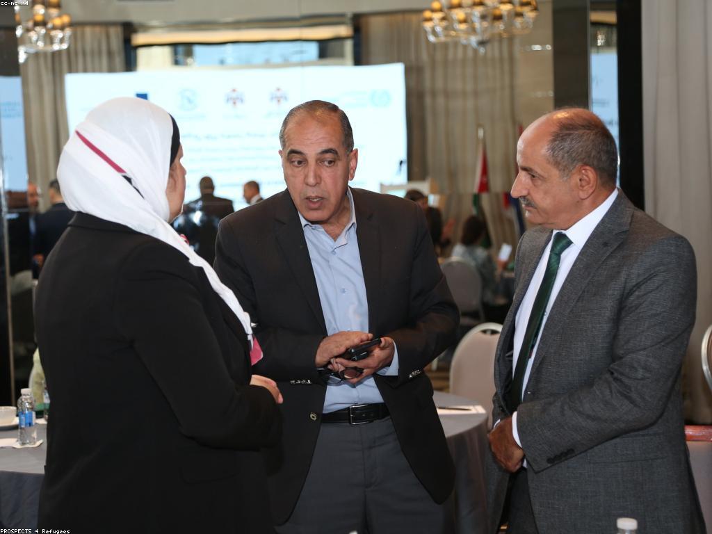 ការអភិវឌ្ឍន៍អាជីព VIP: ជំហានមិនអាចអន្ដរាយបាន