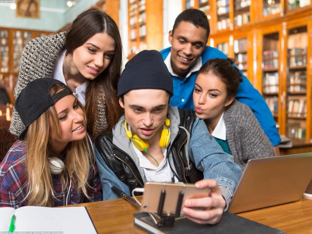 អត្ថប្រយោជន៍នៃការជាប់ជាមួយសង្គម