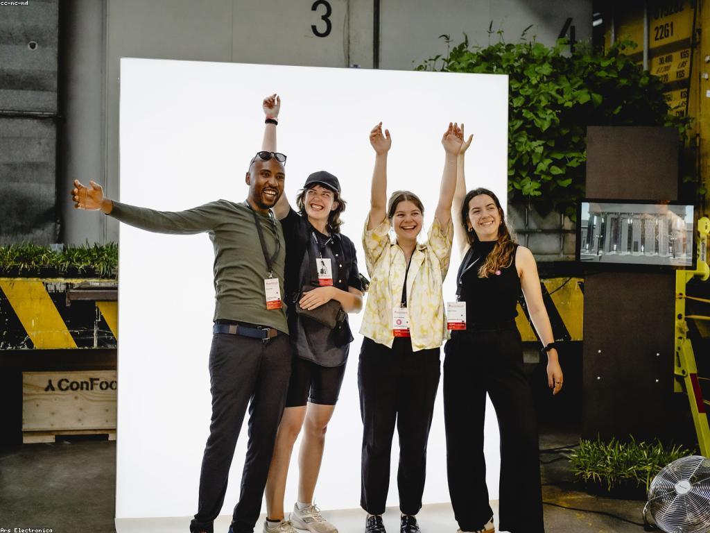 អនាគតនៃកម្មវិធីពិសេស